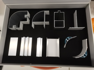 High Standard Aluminum Profiles for Cleanroom Sandwich Panel Construction (باللغة الإنجليزية)